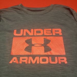 Under Armour Boys size Medium Red/Gray long sleeve